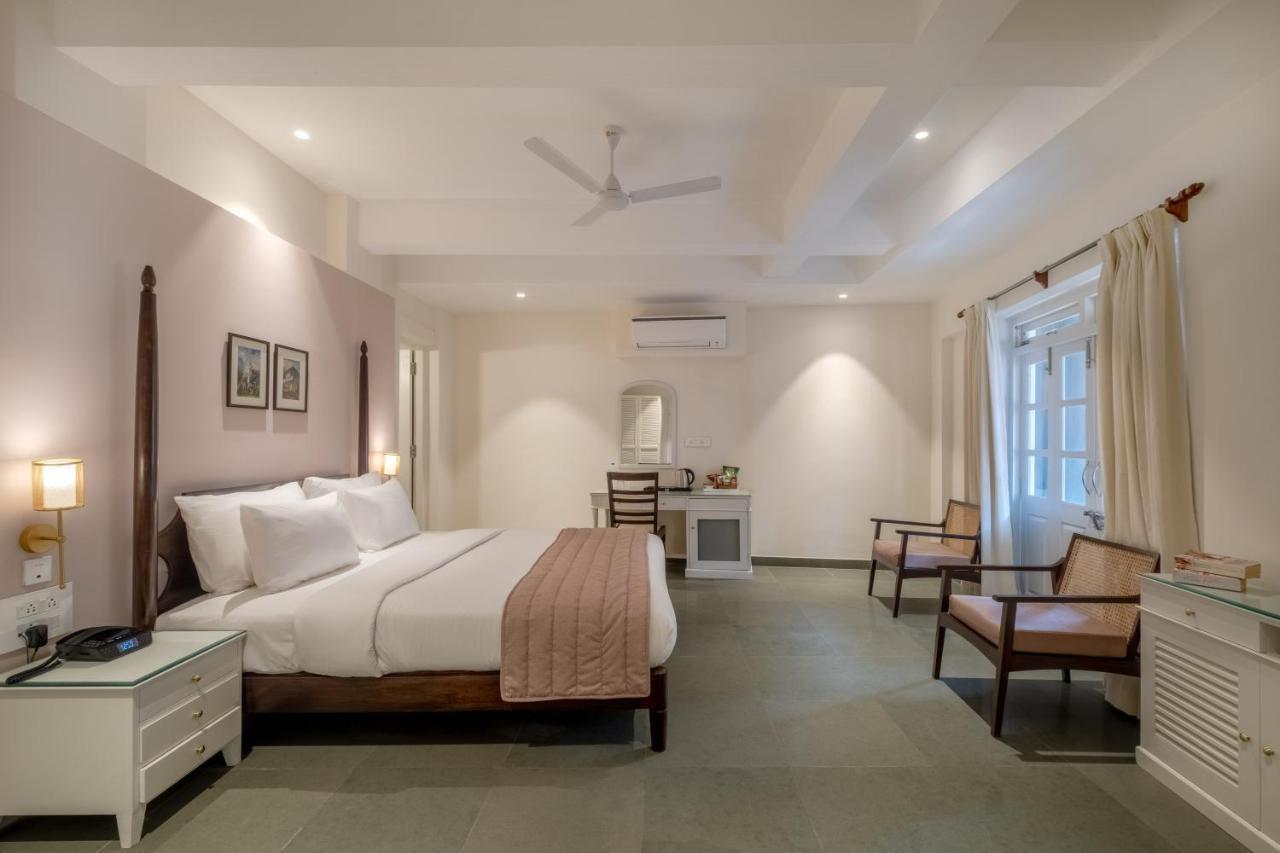 O Pierre - Fontainhas Hotell Panaji Exteriör bild
