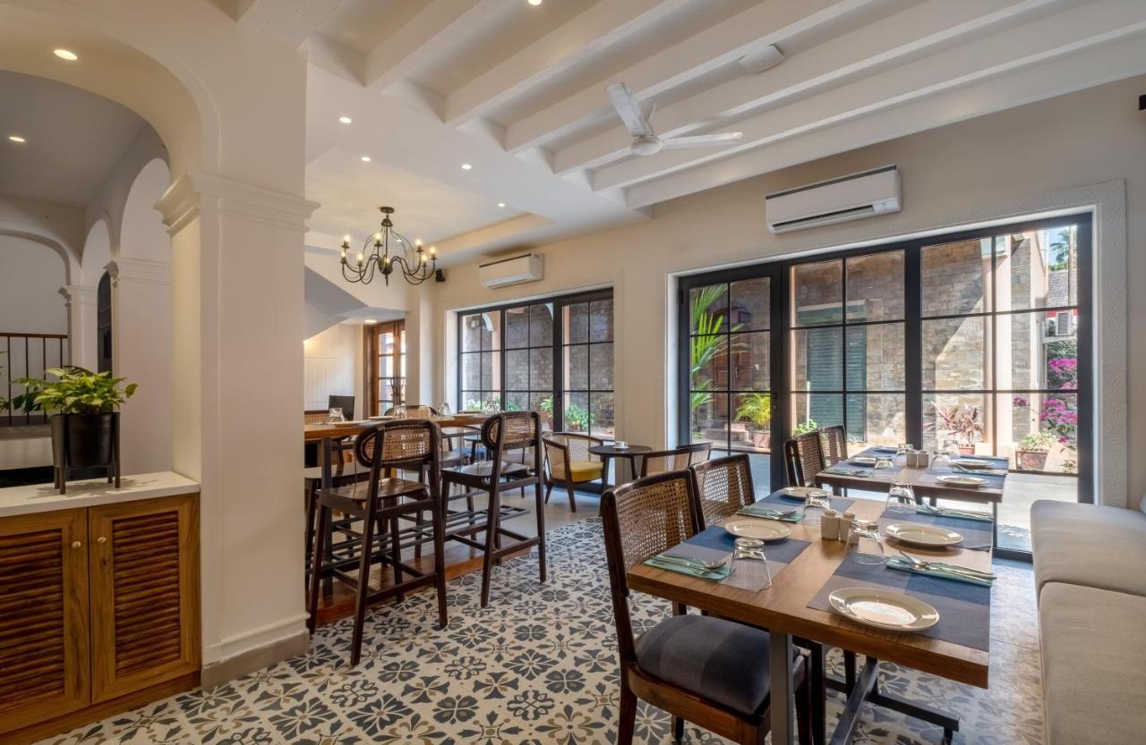 O Pierre - Fontainhas Hotell Panaji Exteriör bild